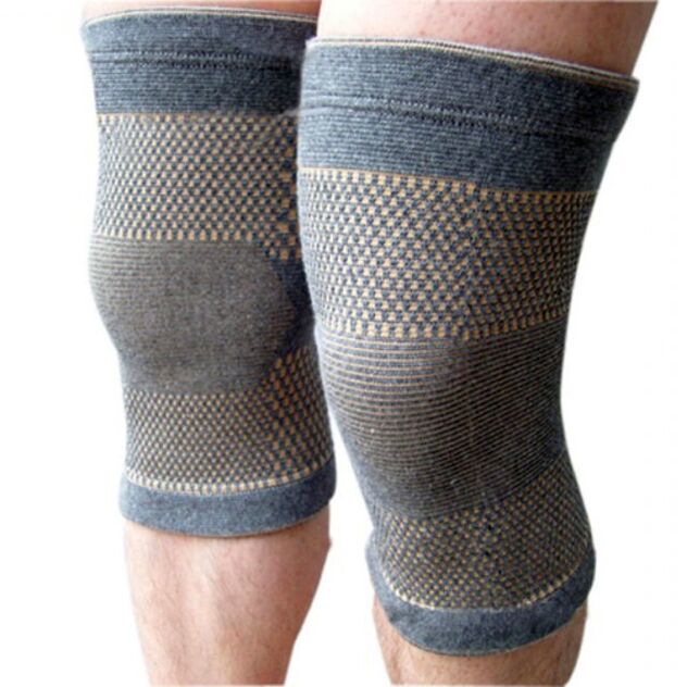 At the initial stage of knee joint arthrosis, it is recommended to use a fixation bandage